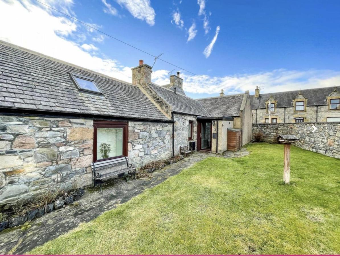 Ailnack Cottage -Cheerful Cottage With Secure Garden And Off Street Parking Sleeps 4 Tomintoul Eksteriør billede