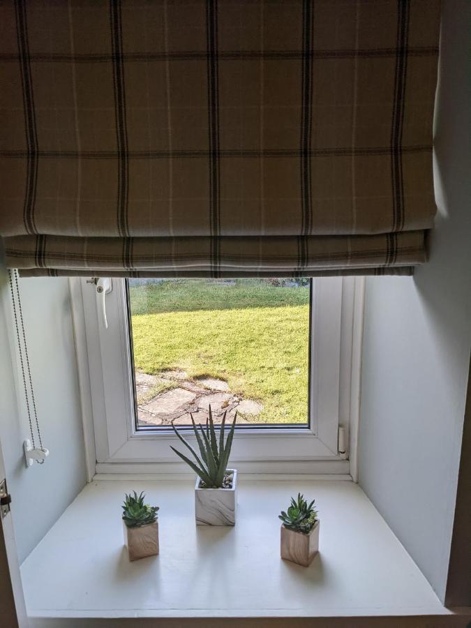 Ailnack Cottage -Cheerful Cottage With Secure Garden And Off Street Parking Sleeps 4 Tomintoul Eksteriør billede