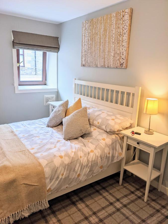 Ailnack Cottage -Cheerful Cottage With Secure Garden And Off Street Parking Sleeps 4 Tomintoul Eksteriør billede